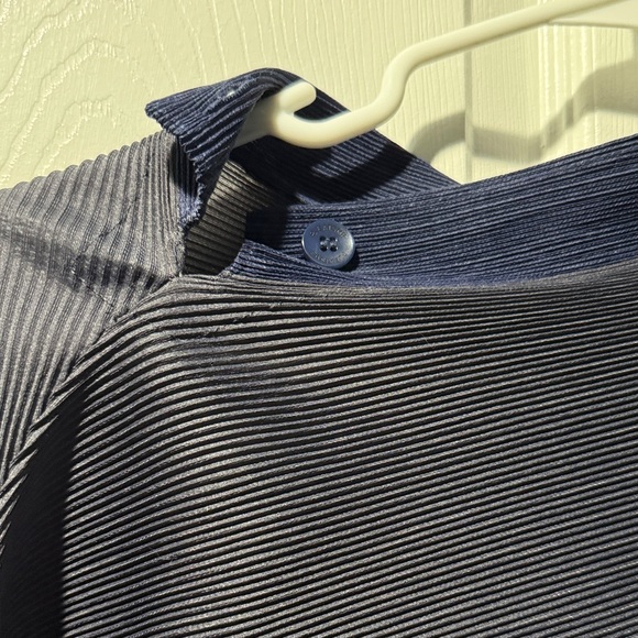 Navy Sweater - Picture 5 of 6